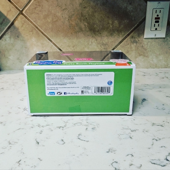 Peppa Pig Photo Booth Playset - Picture 3 of 4